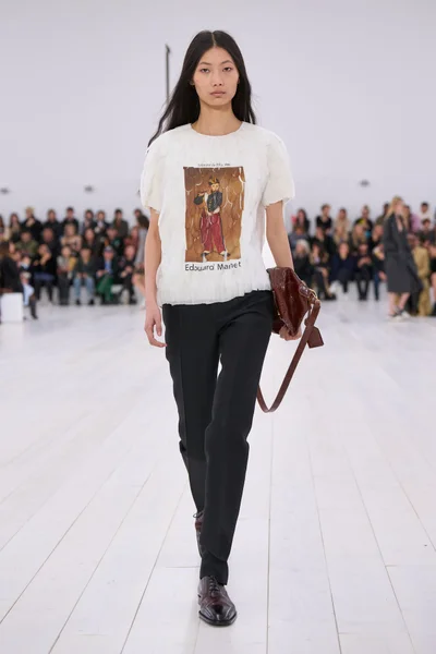 Look 50